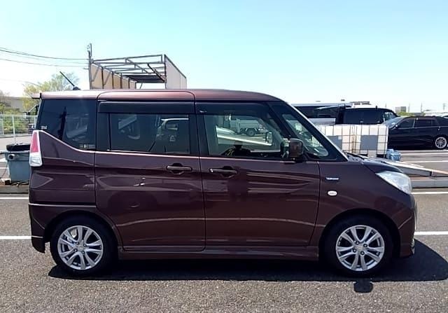 Suzuki Solio